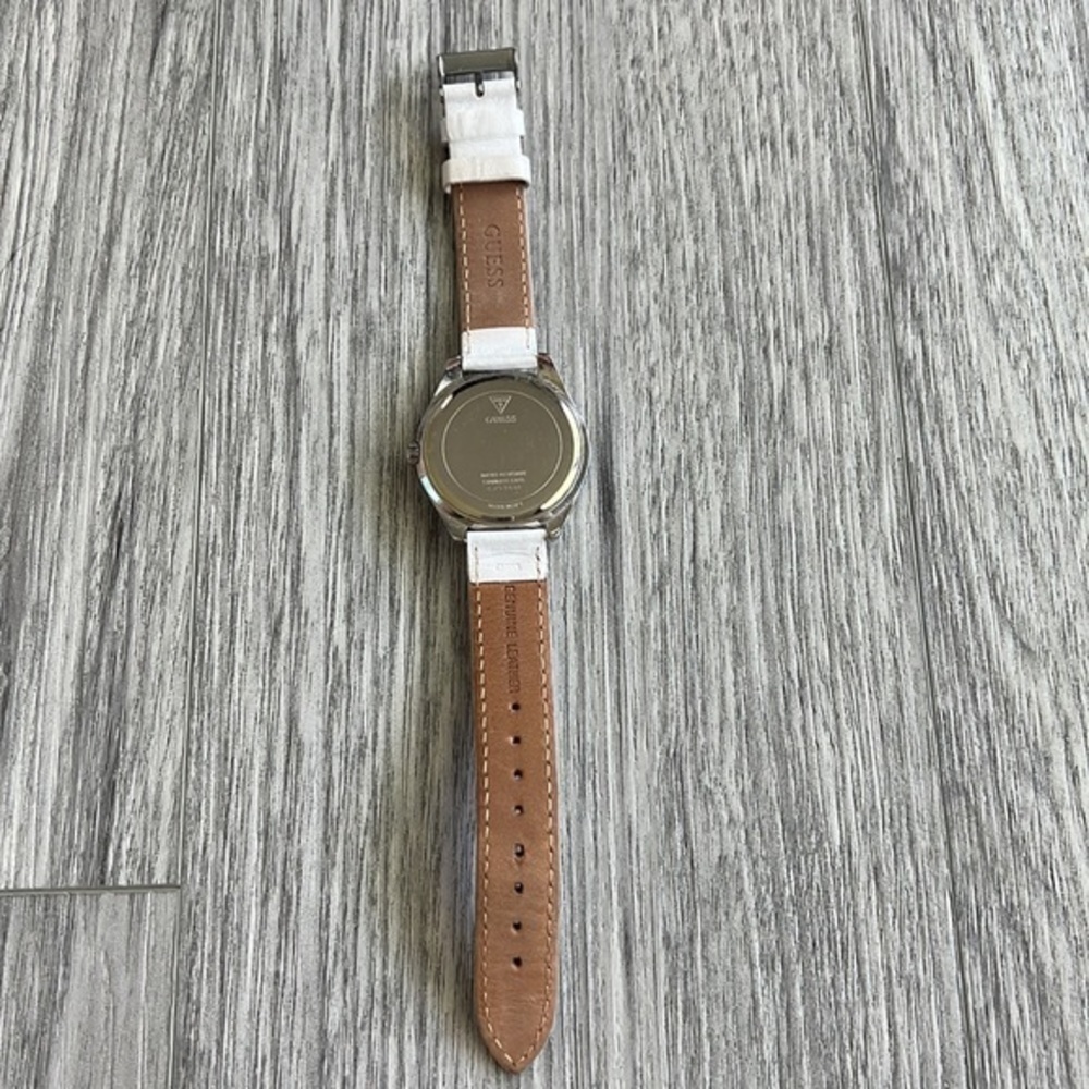 Guess White Stainless‎ Steel Watch - Picture 4 of 4